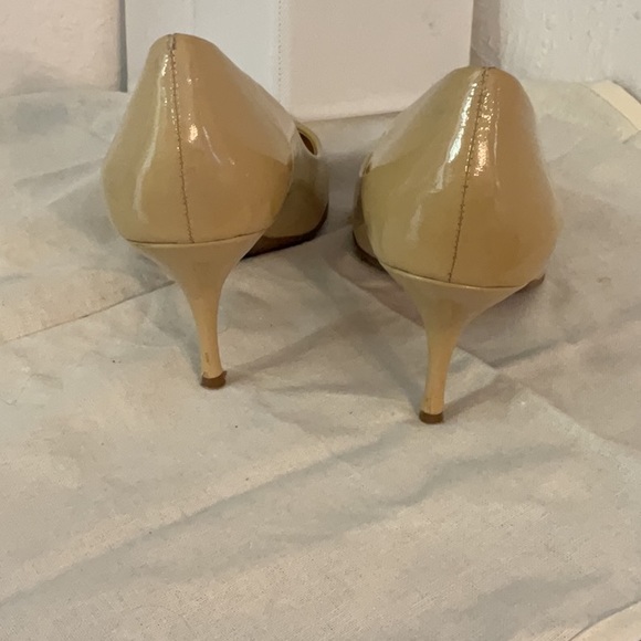 Coach Salma Soft Patent Leather Heels, Size 8B, Tan/Beige - Picture 3 of 13